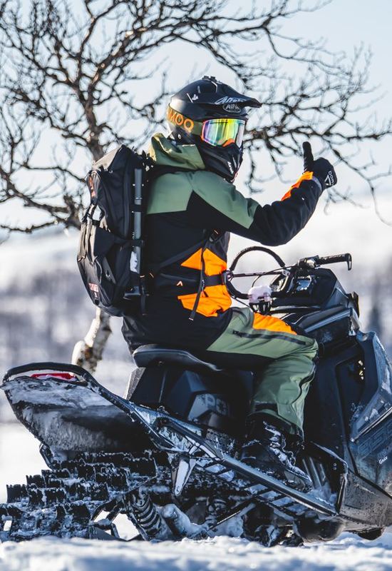 AMOQ CONQUER kuprinė 25L juoda/ oranžinė – nuotrauka 2