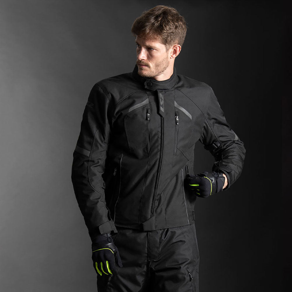 STRIUKĖ LS2 SERRA EVO VYRAMS – JUODA
