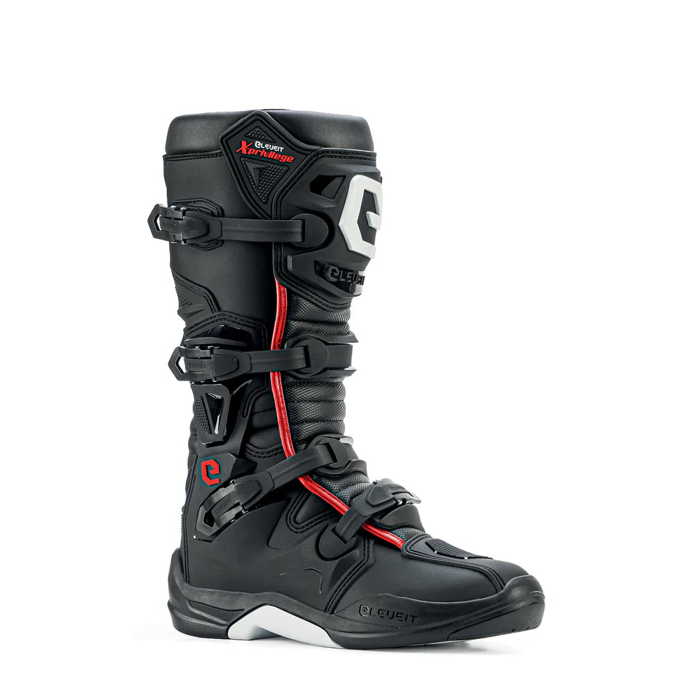 BATAI ELEVEIT X PRIVILEGE – JUODI