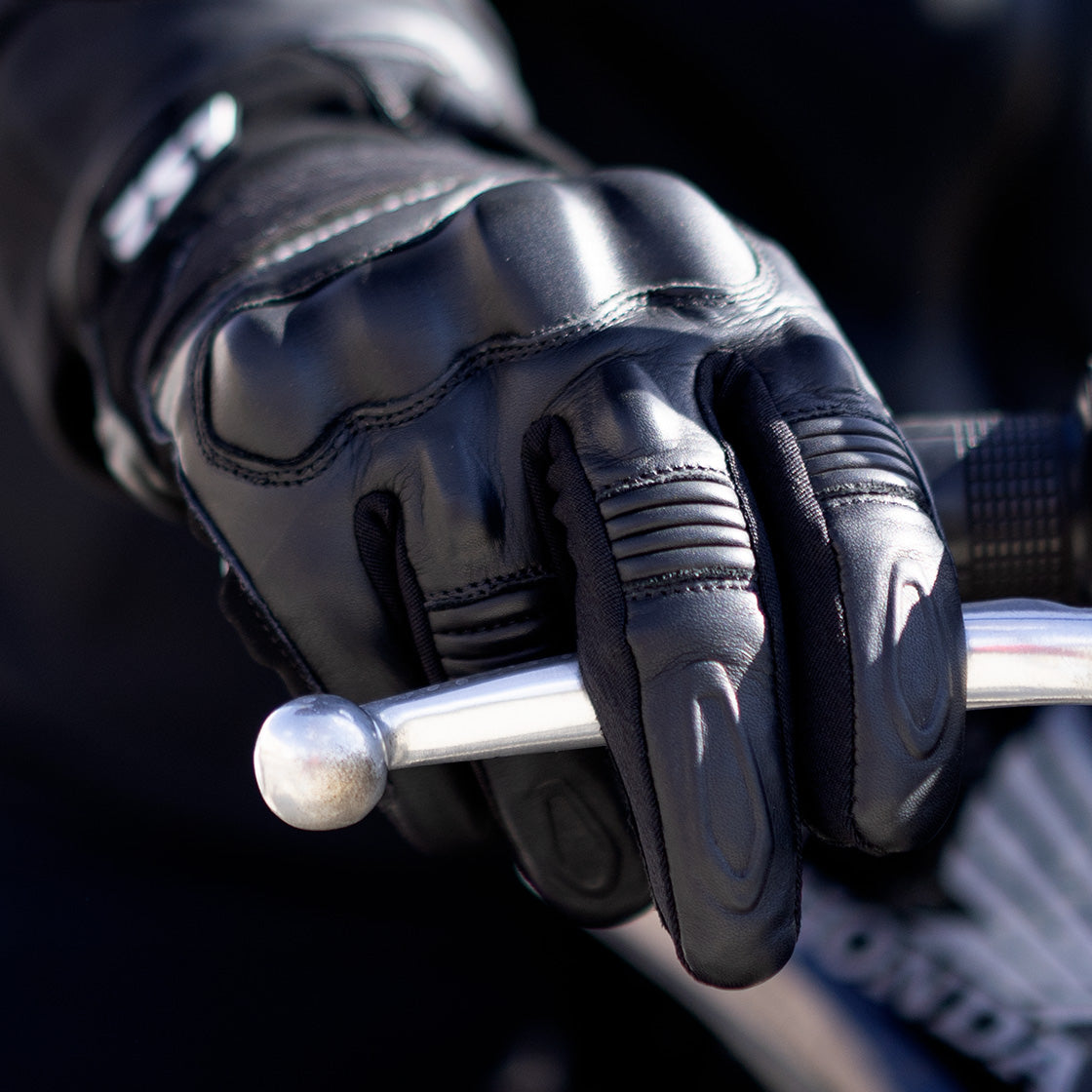 PIRŠTINĖS LS2 OCTANE VYRAMS VANDENIUI ATSPARIOS – JUODOS
