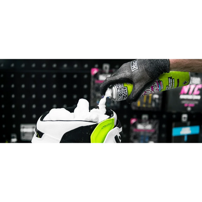 Muc-off šalmo priežiūros RINKINYS – nuotrauka 7