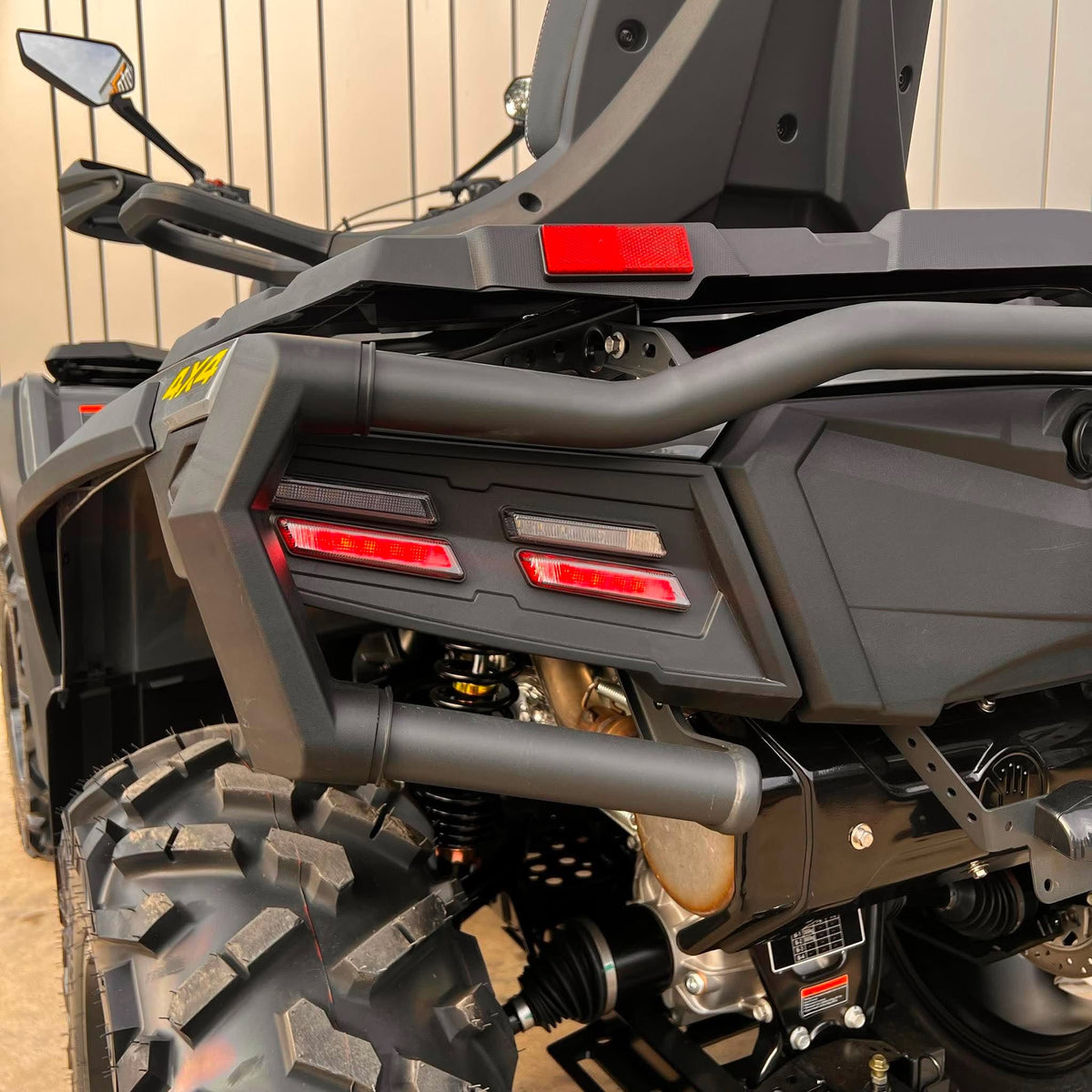 UPMOTO  Pathcross 650L EPS V-Twin T3b KETURRATIS Pilkas SPECIAL EDITION