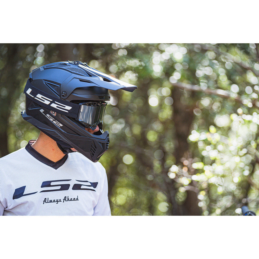 ŠALMAS LS2 MX708 FAST II SOLID MATINIS JUODAS
