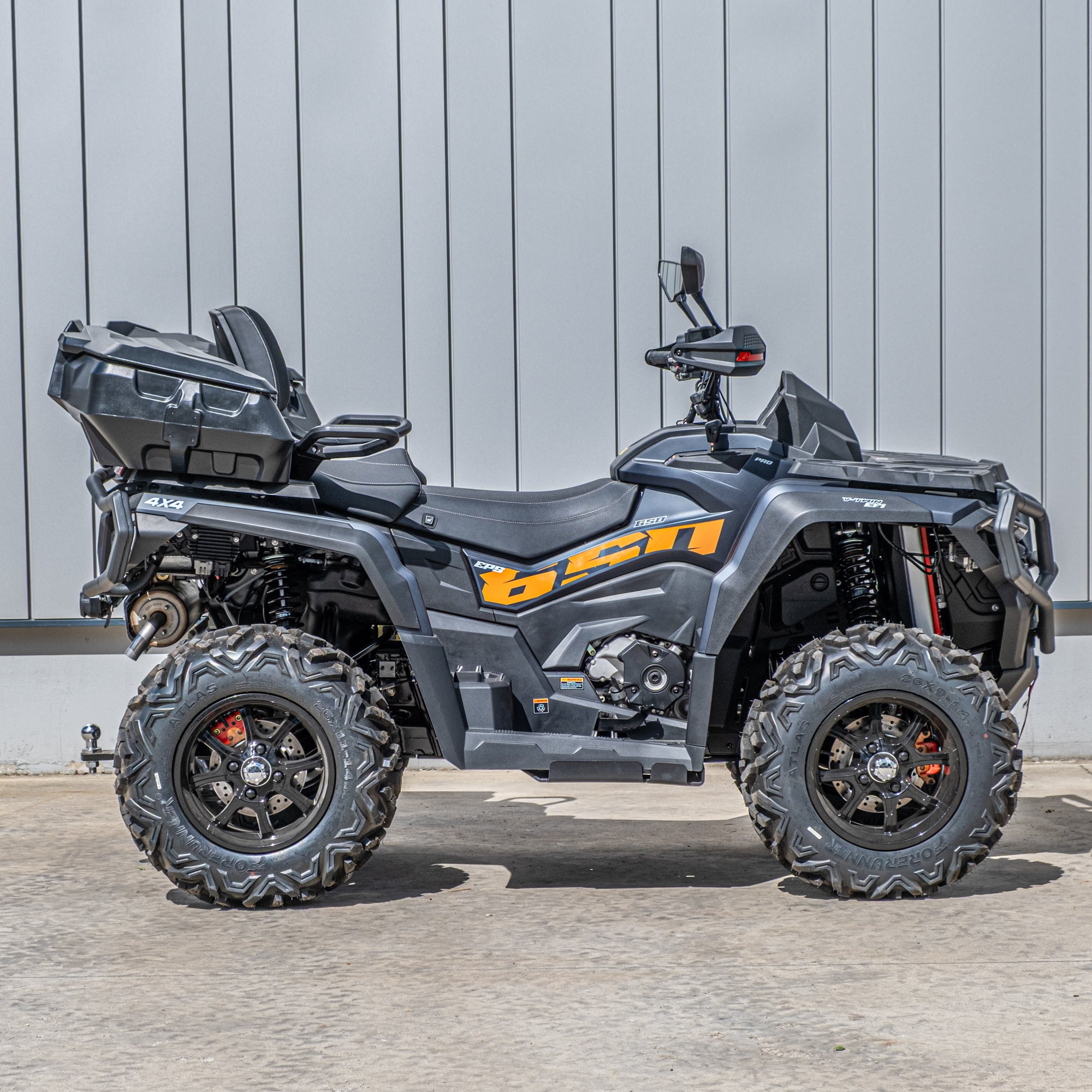 AODES TCROSSER 650L EPS V-Twin – Lava Juoda