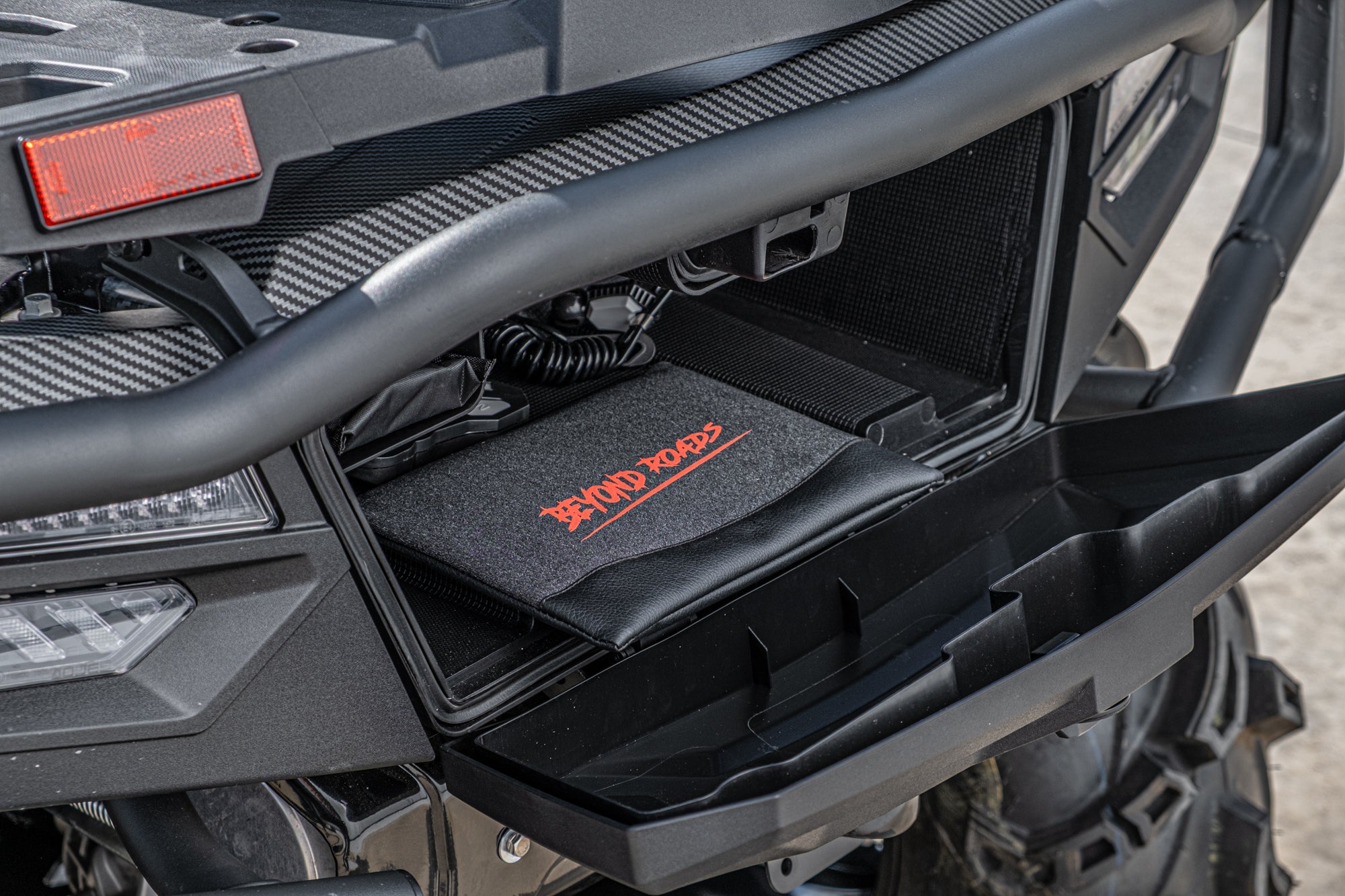 UPMOTO TCROSSER 1000L MUD EPS MATT CARBON