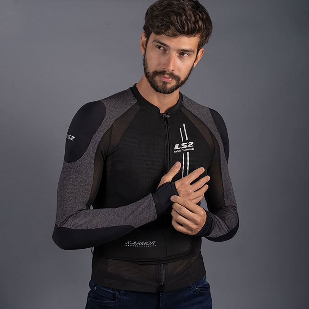 STRIUKĖ LS2 X-ARMOR VYRAMS – JUODA / SIDABRINĖ