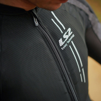 STRIUKĖ LS2 X-ARMOR VYRAMS – JUODA / SIDABRINĖ