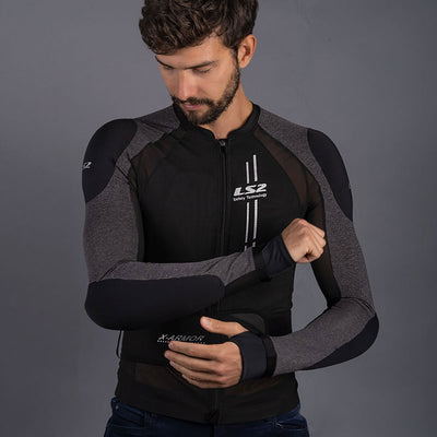 STRIUKĖ LS2 X-ARMOR VYRAMS – JUODA / SIDABRINĖ