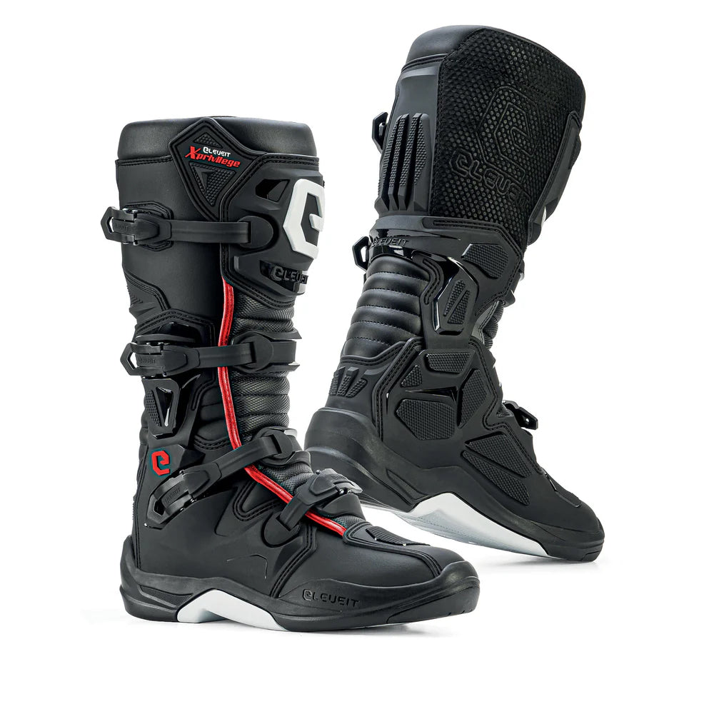 BATAI ELEVEIT X PRIVILEGE – JUODI