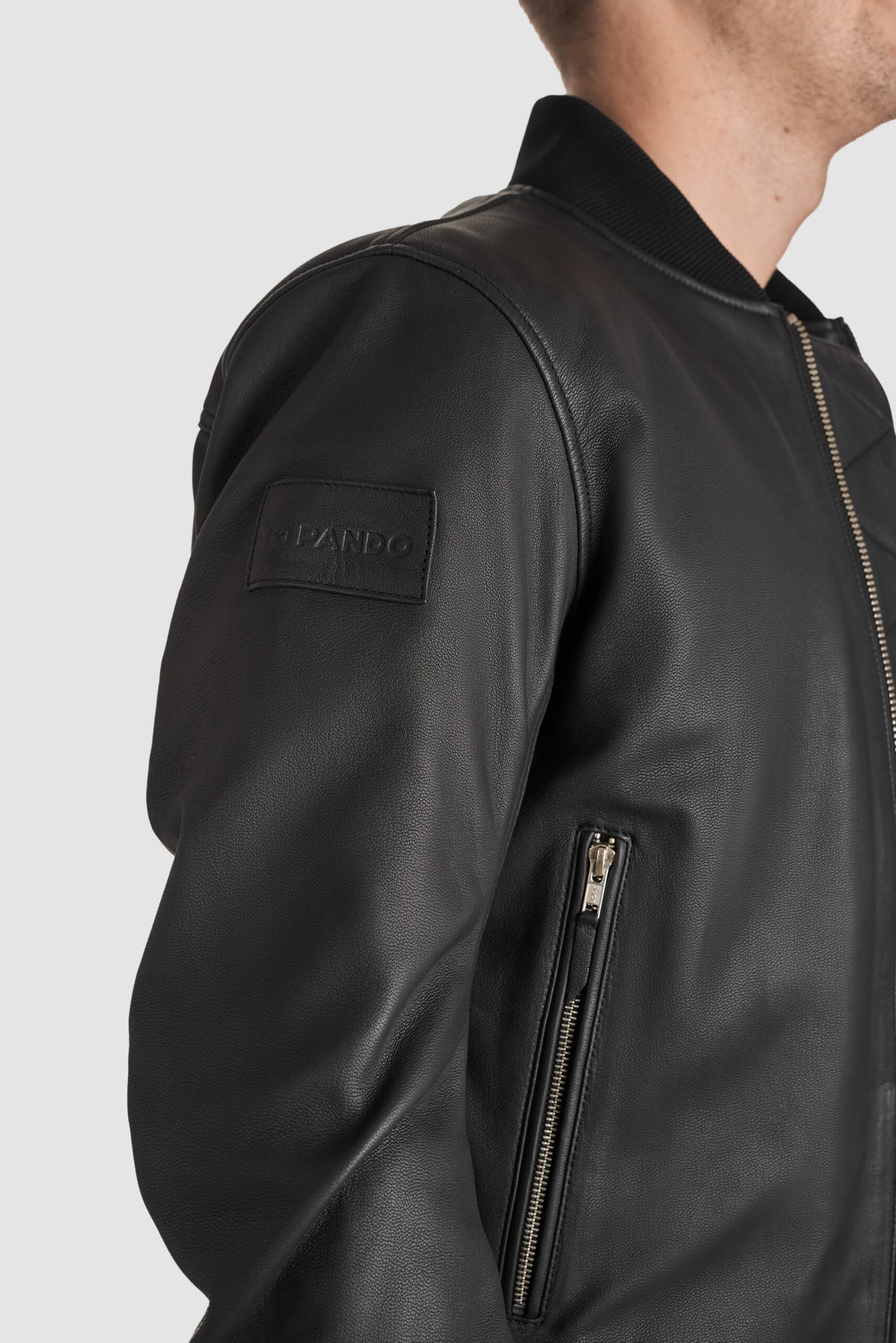 Odinė striukė FALCON AVIATOR juoda PANDO MOTO